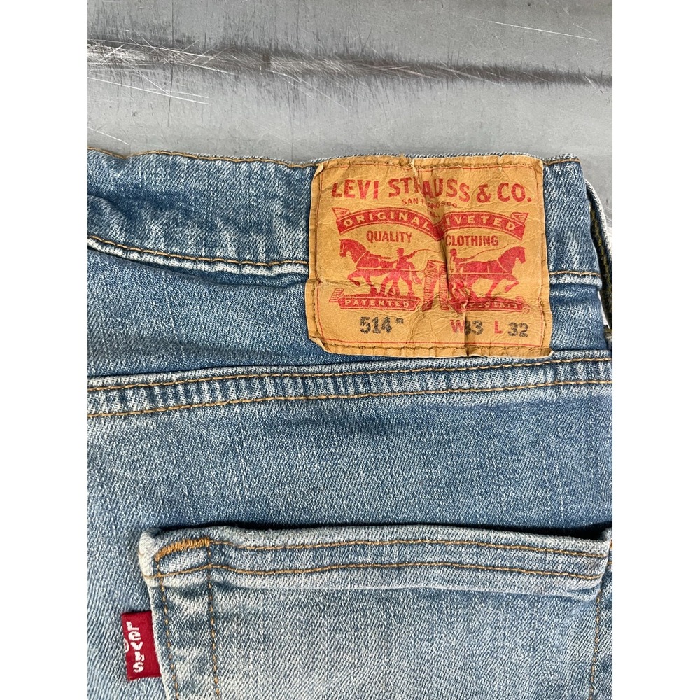 Levis 514 Jeans Mens 33x32 Blue Medium Wash Denim Straight Leg Fit Everyday Wear - Picture 13 of 14